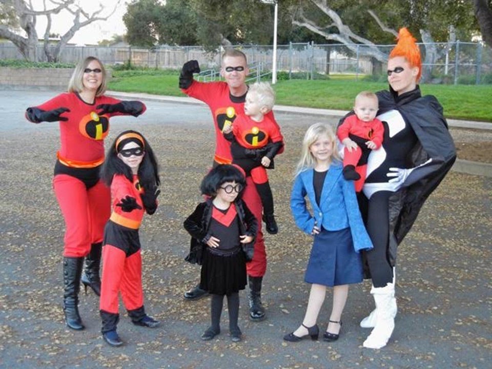 59 Family Halloween Costumes That Are Clever, Cool And Extra Cute ...