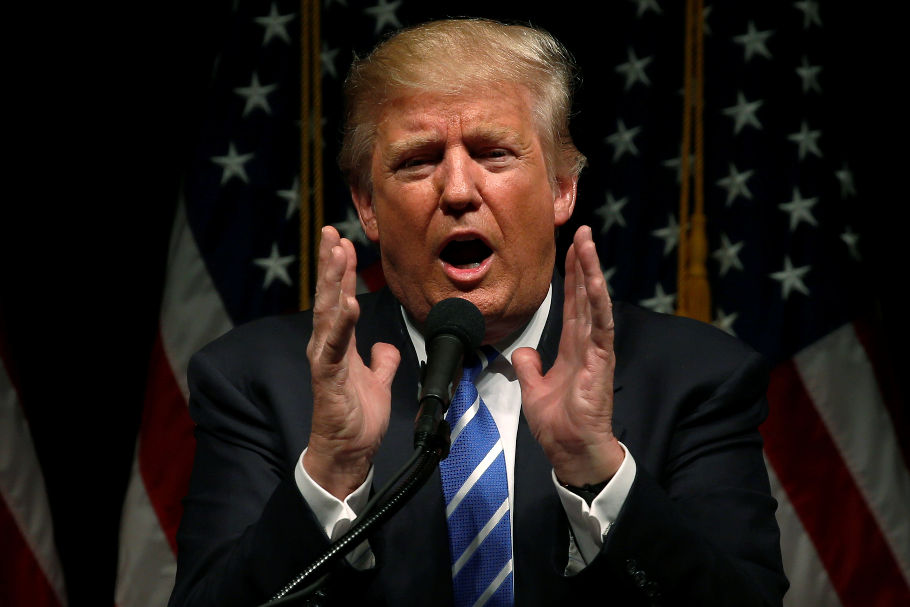 Donald Trump Tells Those Who Are Not Conservative Christians To ...