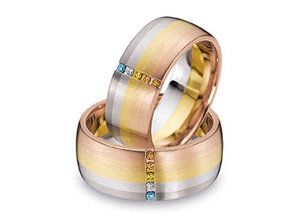 Woolton & Hewitt Iconic Rainbow Wedding Ring