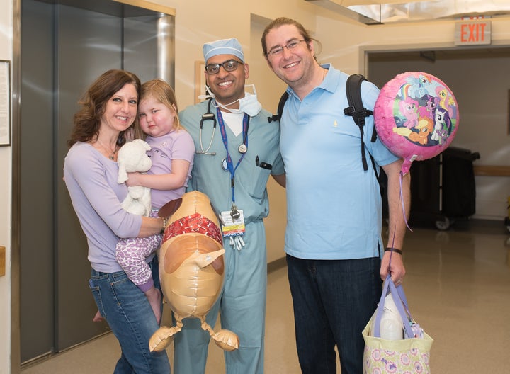 Photographer Stacey Steinberg captured Phoebe's last day of radiation treatment.