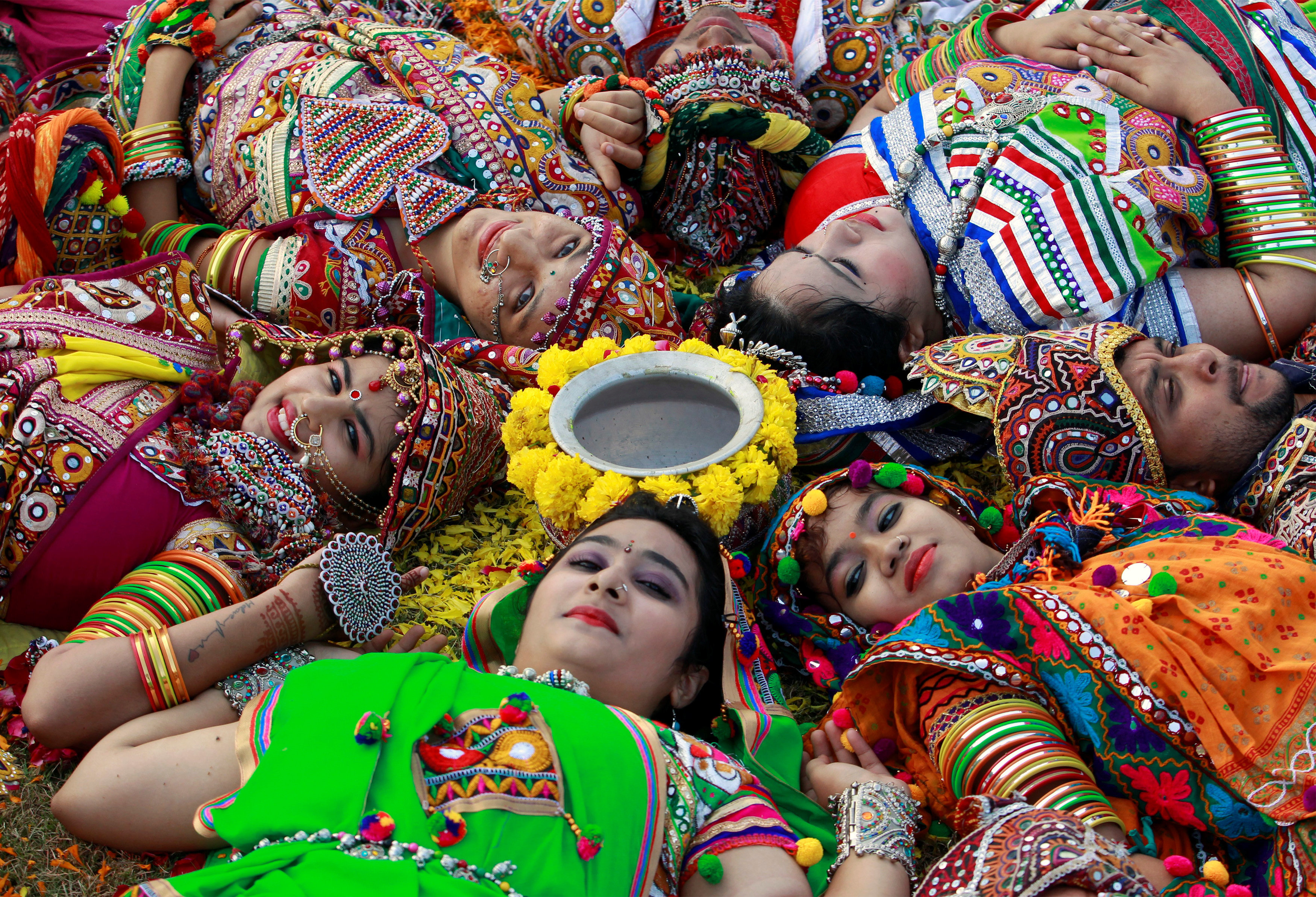 Hindus Celebrate The Mother Goddess In Navratri Festival | HuffPost