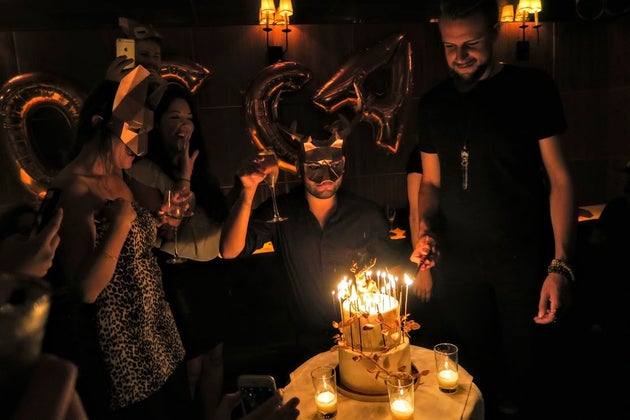 How To Throw A 30th Birthday Party You Ll Always Remember Huffpost