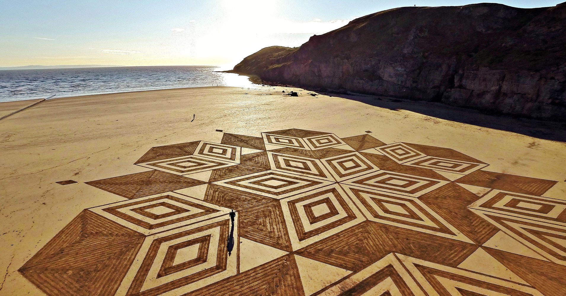 wildly-relaxing-sand-art-is-the-creative-therapy-our-world-needs-huffpost