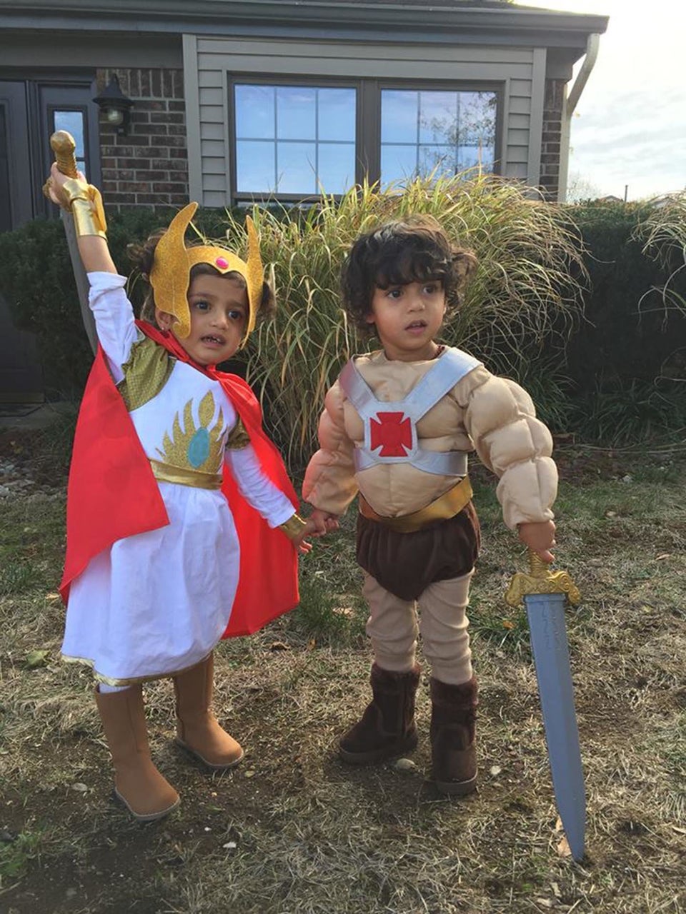 35 Creative Halloween Costumes Siblings Can Rock Together Huffpost Life