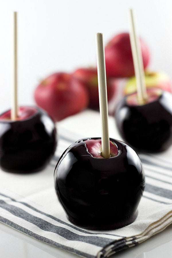 Black Caramel Apples