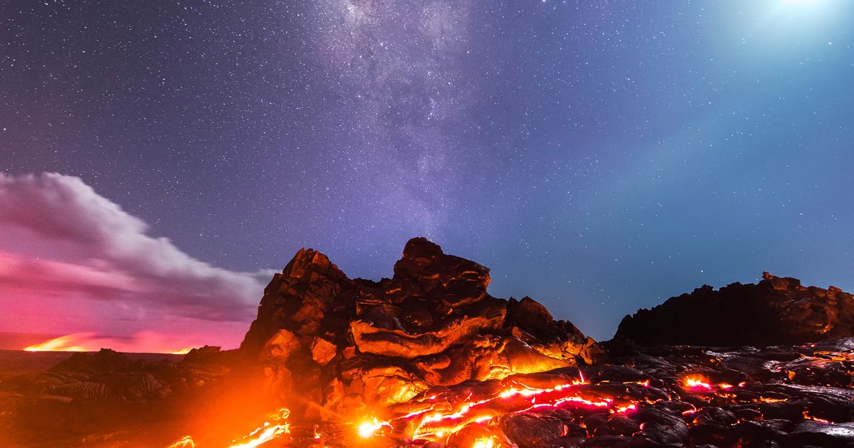 This Photo Captures Lava, Milky Way, Meteor, And Moon In A Single Shot