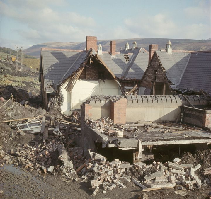 <strong>Around 100,000 tonnes of rubble smashed into the school and nearby houses</strong>