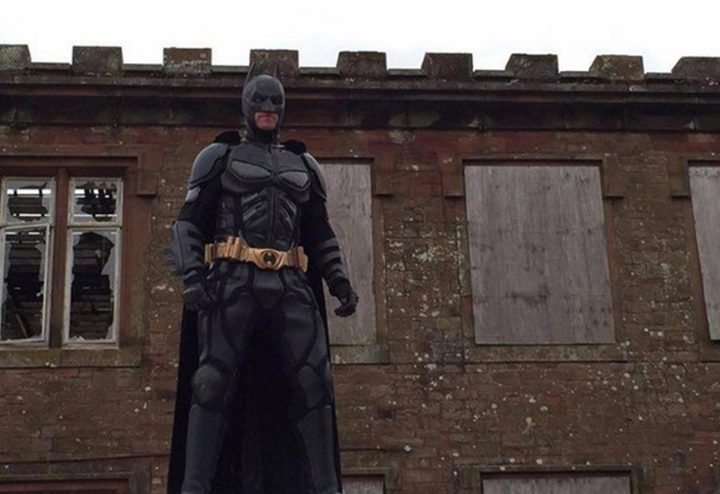 <strong>Batman has vowed to protect scared children from the killer clown craze sweeping the UK</strong>