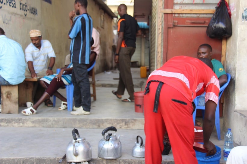 Kibakuli's corner, Narung'ombe & Sikukuu