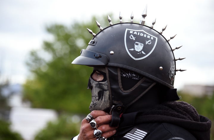 A new 1.9 billion stadium is meant to lure the Oakland Raiders to Las Vegas.