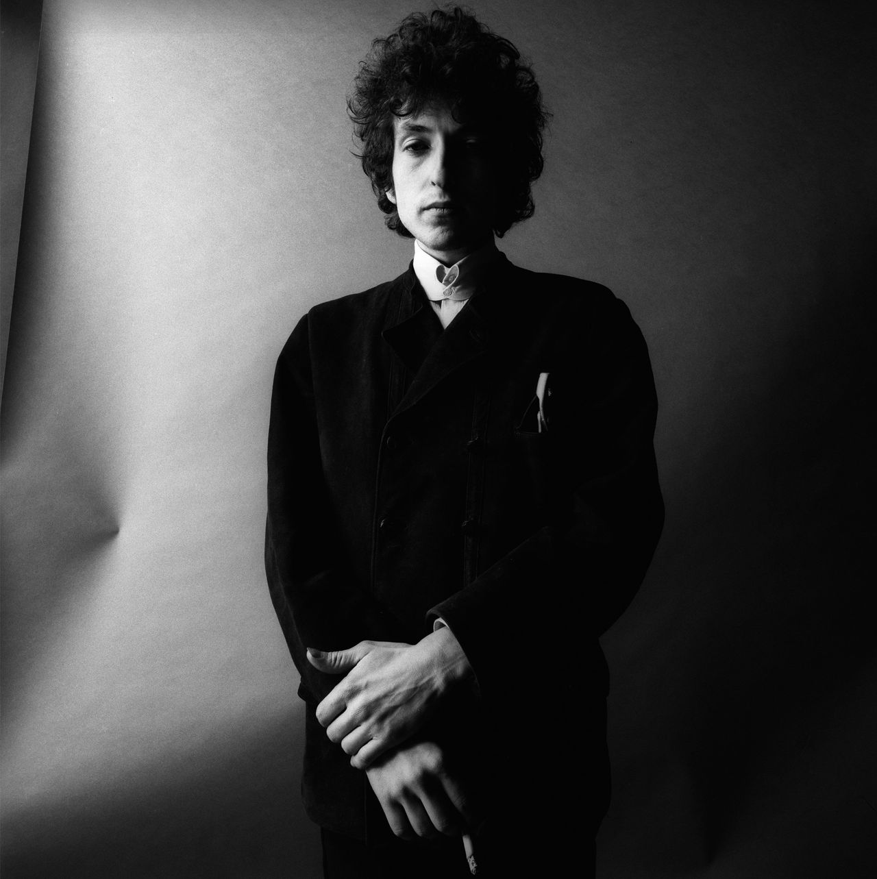 Jerry Schatzberg (United States, b. 1927), Bob Dylan, "Musician/Poet," 1965
