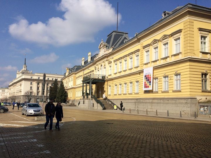 Walking by the National Art Gallery (formerly the Tsar's Palace) 