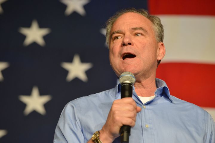 Democratic vice presidential nominee Tim Kaine gave a speech fully in Spanish on Sunday.