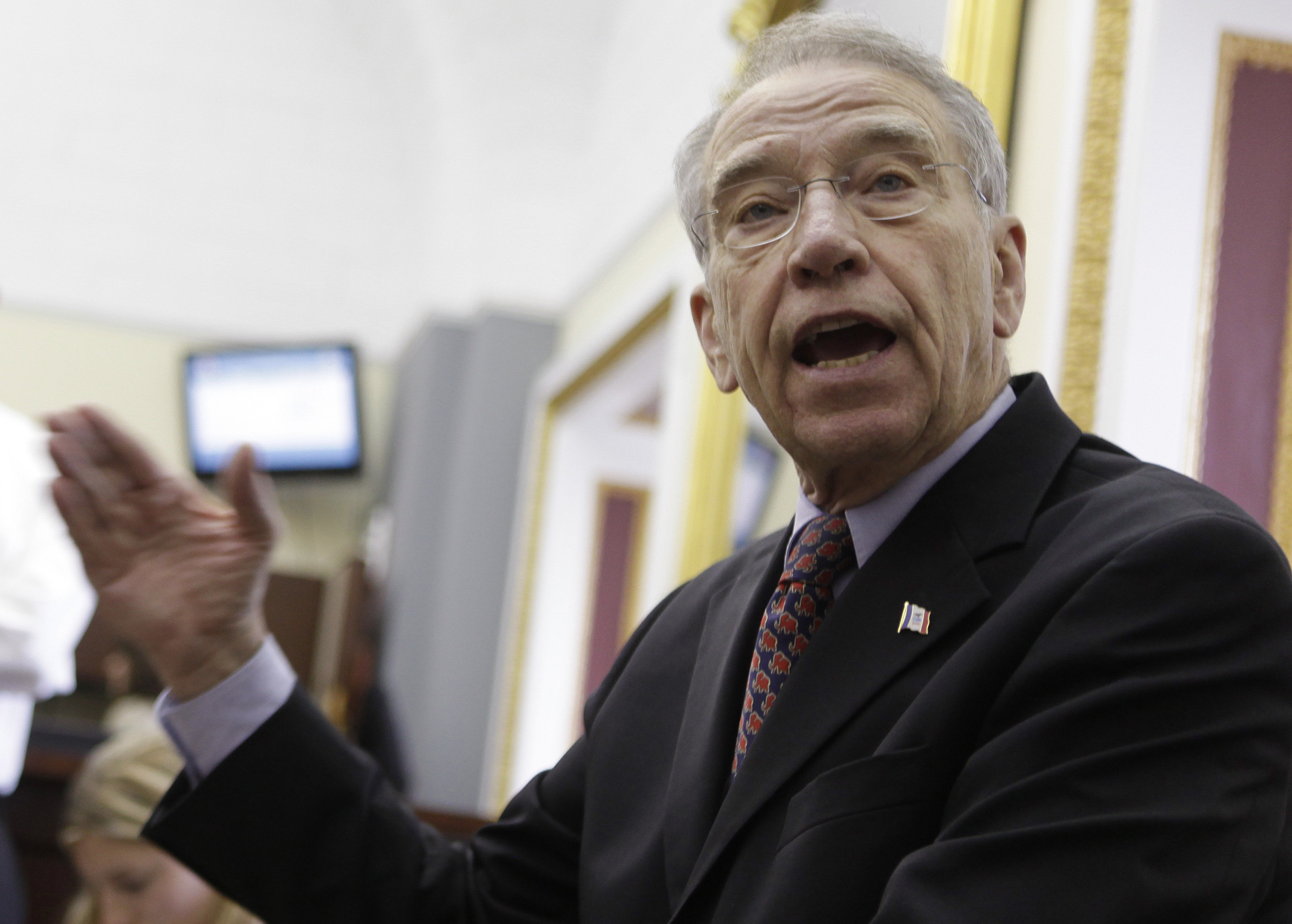 Chuck Grassley Says Senate Can't Just 'Stonewall' Clinton's Supreme ...