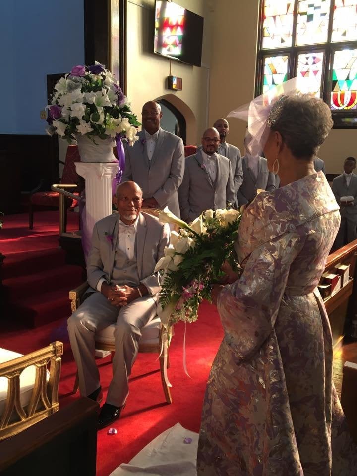 The groom started tearing up when he saw his stunning bride coming down the aisle. 