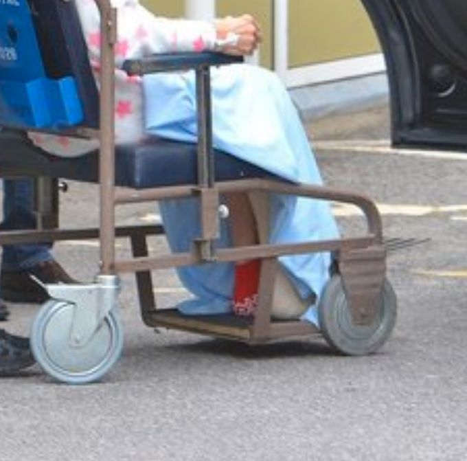 <strong>Sandra's foot appeared to be bandaged as she left hospital on Thursday</strong>