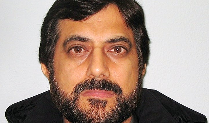 <strong>Fake Sheikh Mazher Mahmood</strong>