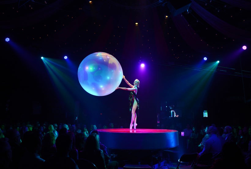 Absinthe’s “Bubble Girl” Charlie Starling.