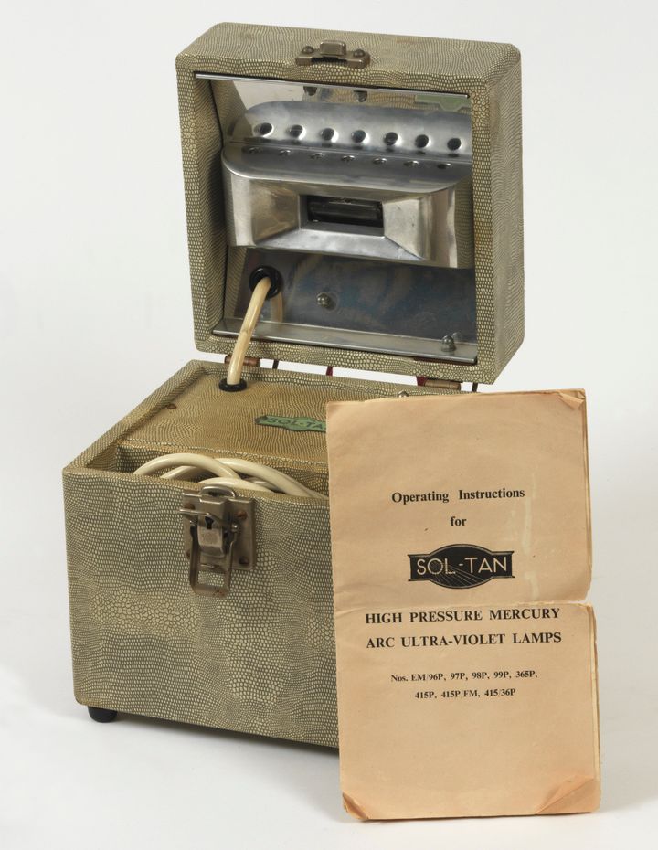 A portable sunlamp used in the war rooms