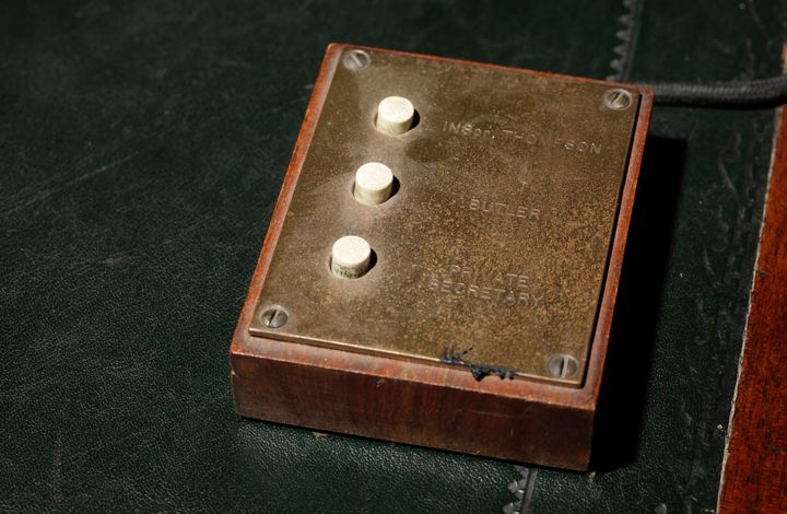 A set of buttons used by Churchill to call his staff