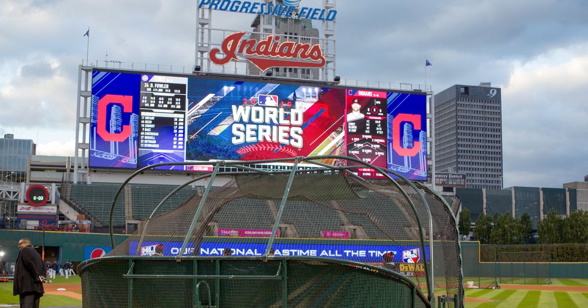 105-Year-Old Named Oldest Cubs Fan | HuffPost Post 50