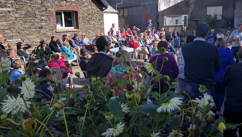 Guests at the Glenilen farm visit