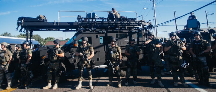 <a href="https://www.flickr.com/photos/jbouie/14743480937/in/album-72157646091879339/" target="_blank">SWAT Team</a>, Ferguso