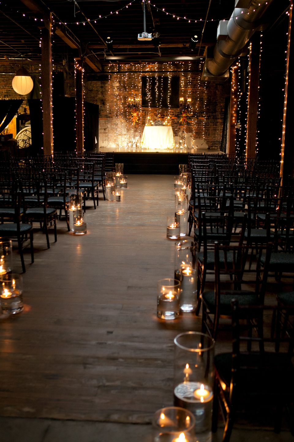 16 Subtly Spooky Ideas For A Killer Halloween Wedding Huffpost Life