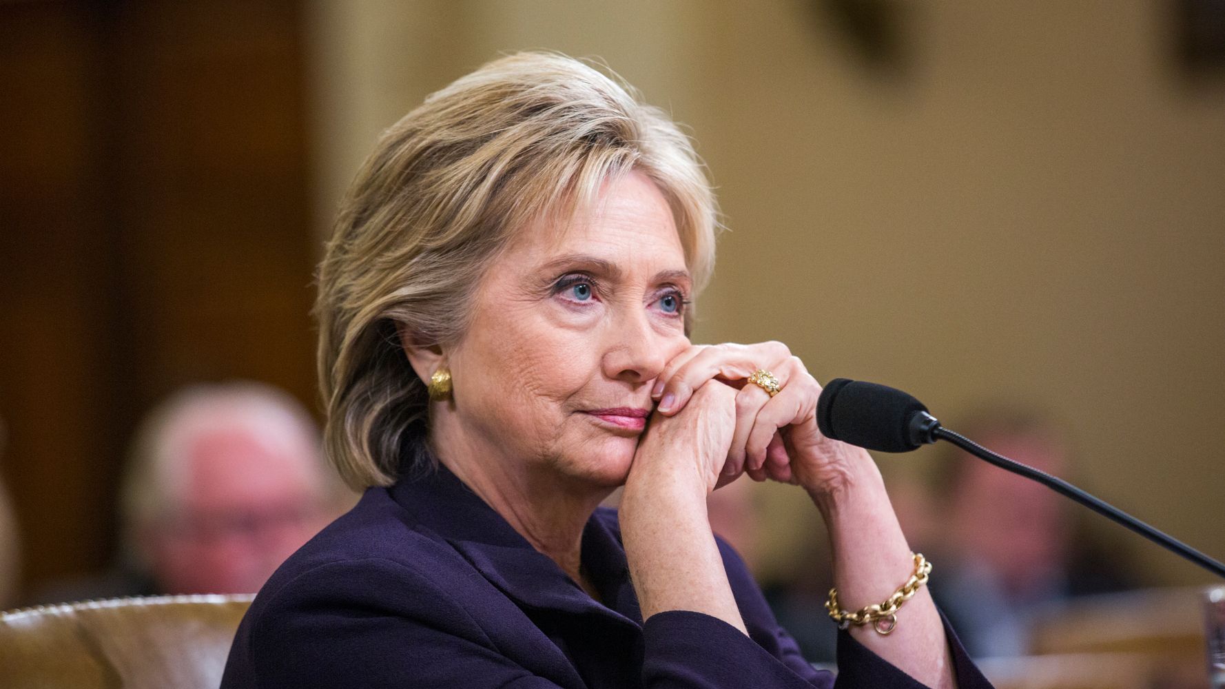 admit-it-the-clinton-email-controversy-bothers-you-yet-you-don-t