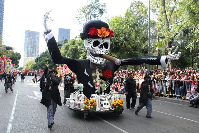 Mexico City Stages James Bond-Inspired Day Of The Dead Parade | HuffPost