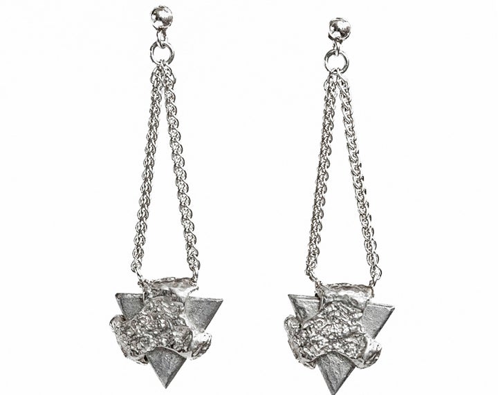 Article 22 employs artisans in Laos who craft jewelry out of bombs dropped during the Vietnam War era.