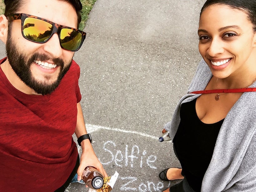 Forget selfies. It’s all about the Usie.