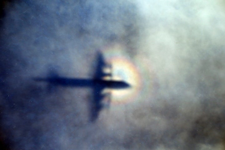 <strong>A plane searching for the missing aircraft</strong>