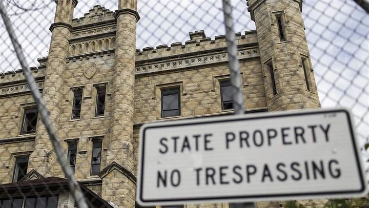 The Joliet Correctional Center has been falling into disrepair since 2002, when Illinois shut it down. While many state priso