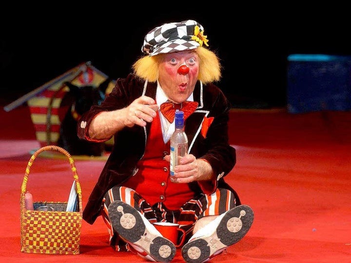 Real clowns (like the late Oleg Popov) wear makeup to exaggerate their foolishness from a distance - not to terrify you.