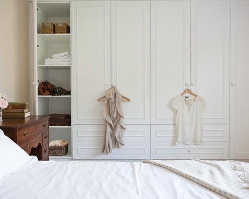 <a href="http://www.houzz.com/pro/mapleandgray" target="_blank">Original photo</a> on Houzz
