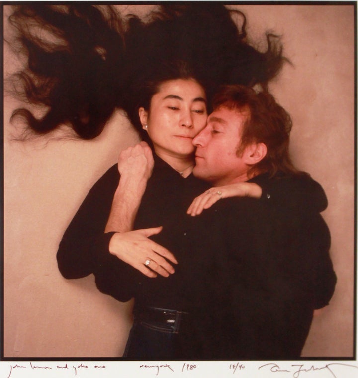 <p>Annie Leibovitz. John Lennon & Yoko Ono (Clothed), 1980</p>