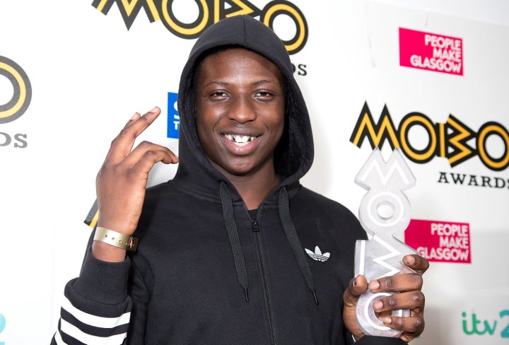 <strong> Abra Cadabra with his Best Song prize</strong>