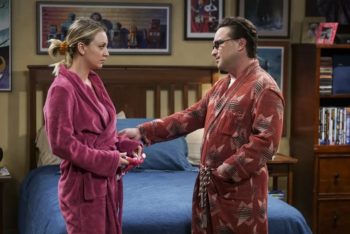 720px x 481px - Kaley Cuoco's BDSM 'Big Bang' Photo Might Actually Make Us Watch This  Season | HuffPost Australia Entertainment