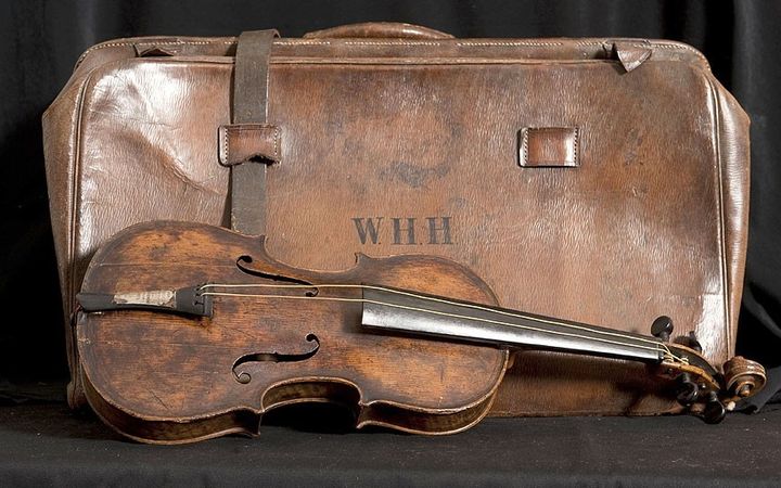 <p><em><strong>Wallace Hartley’s violin </strong></em><em><strong>—</strong></em><em><strong> what was once lost has now been found</strong></em></p>