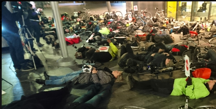 <strong>Dozens of protesters held a vigil for the Italian prince who was killed last week</strong>