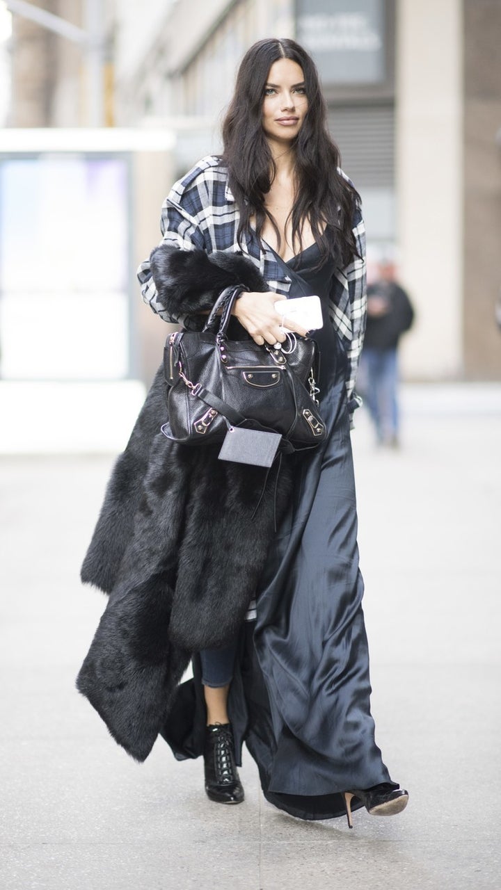 Victoria's Secret Models Off-Duty Street Style - What Victoria's Secret  Models Wear to Fittings