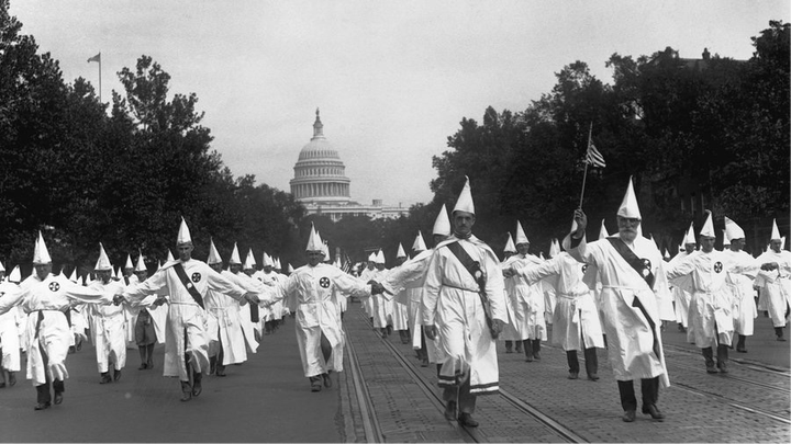 40,000 Klansmen march on Washington DC in 1925