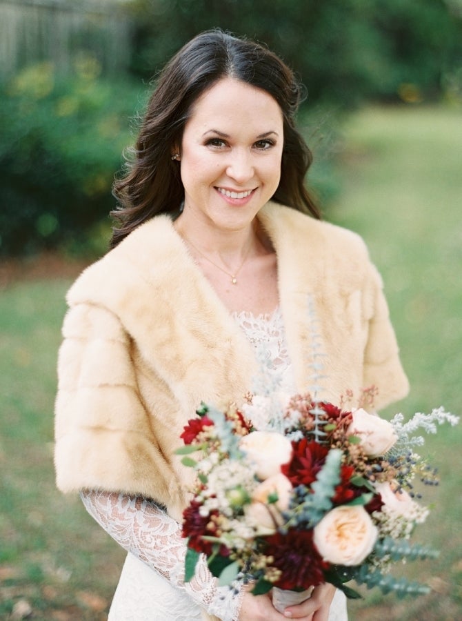 ROMANTIC CHRISTMAS WEDDING IN THE WOODS