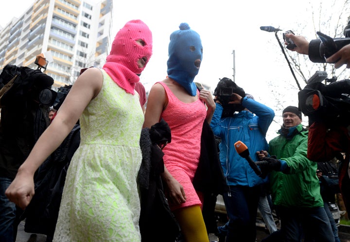 Pussy Riot Reminds Americans They Can Live And Create In Prison Huffpost Entertainment 4714