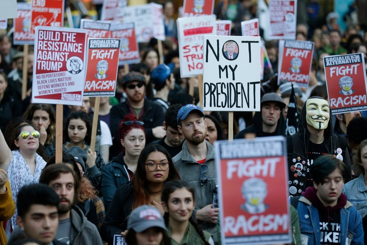 <strong>Protestors demonstrate against Trump's election</strong>