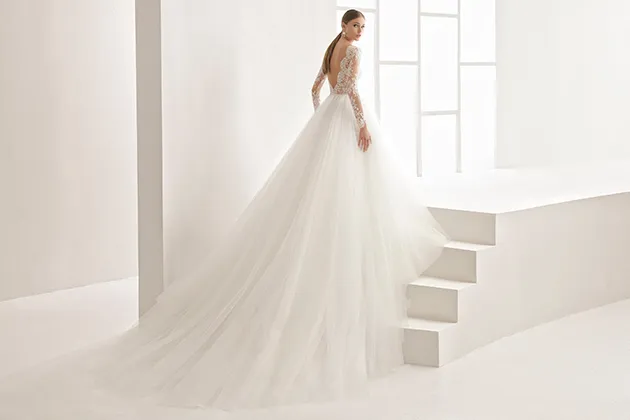 Rosa Clara Niher Wedding Dress Inspiration - Rock My Wedding