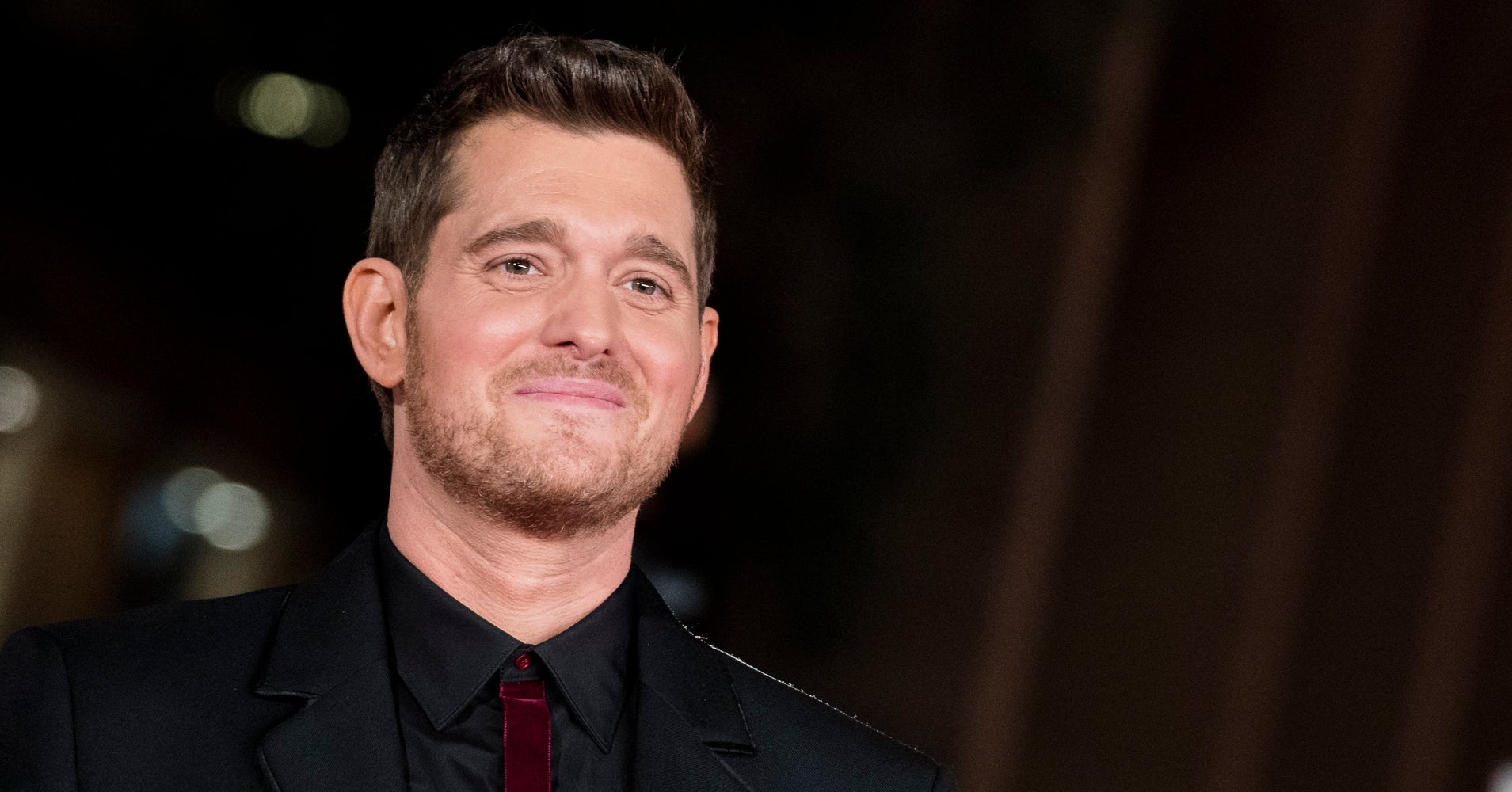 Michael Bublé Takes A Break From Singing After Son'S Cancer Diagnosis ...