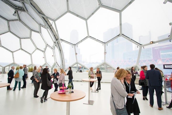 Floating Pavilion moored in Rotterdam’s Rijnhaven (Rhine Harbour) in the Kop van Zuid district is comprised of three transparent hemispheres that can adjust to climate change-induced sea level rise. 