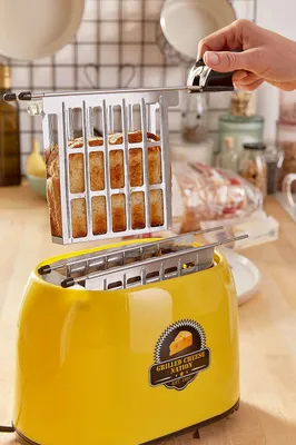 The Beloved Nostaliga Hot Dog Toaster Is On Sale for Prime Day